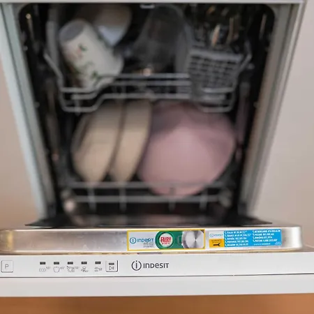 Harmony Delux -free Parking Апартамент *